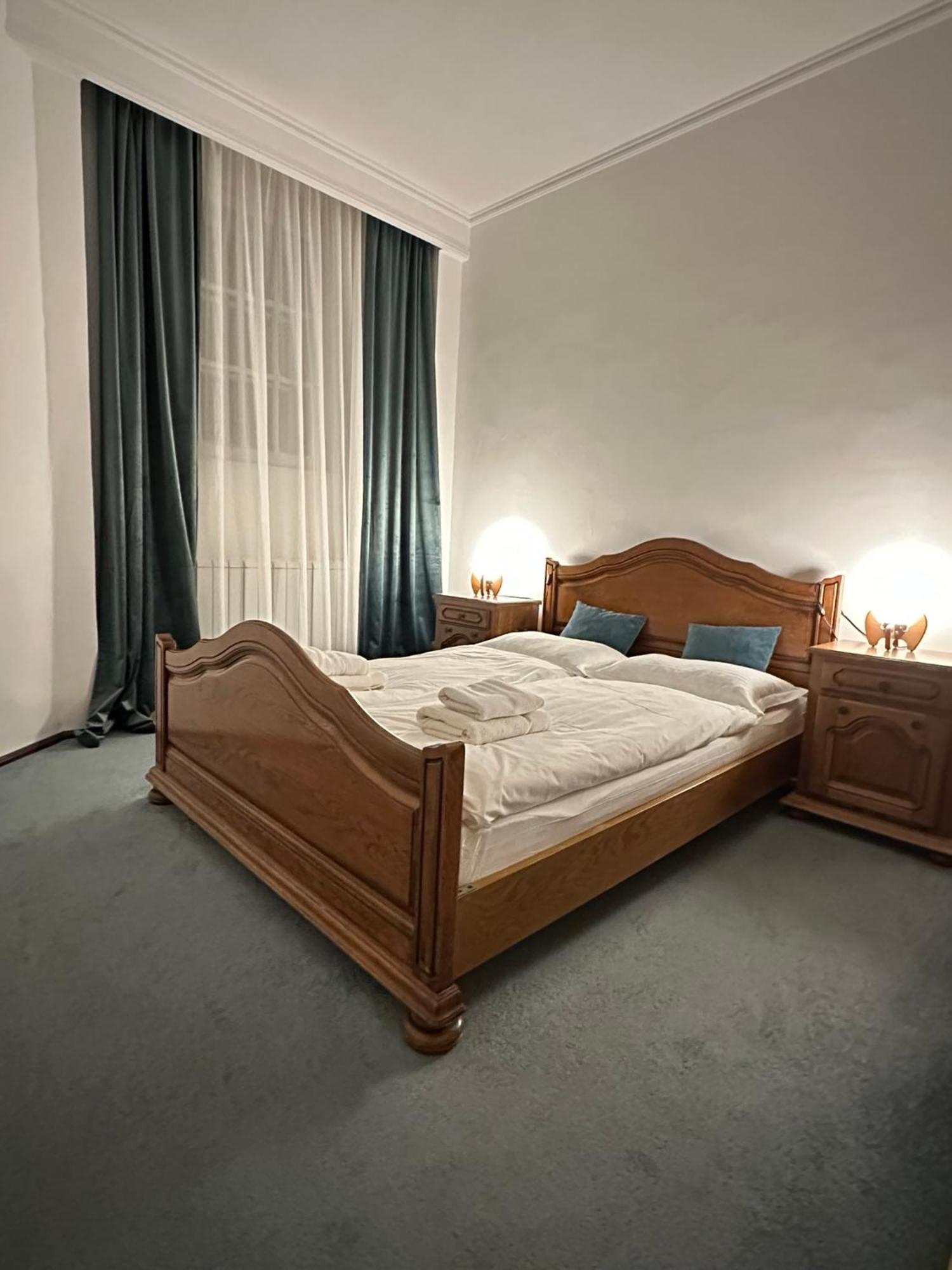 Pine Peak Apartments Predeal Eksteriør bilde